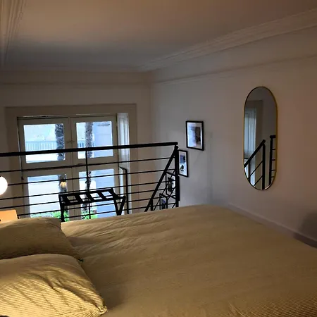 Pixel Art - Boulevard Des Pyrenees - Unique *