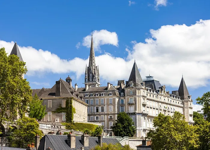 Pixel Art - Boulevard Des Pyrenees - Unique Apartman