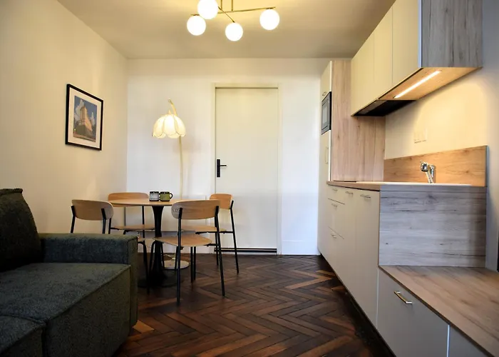 Pixel Art - Boulevard Des Pyrenees - Unique Apartman *