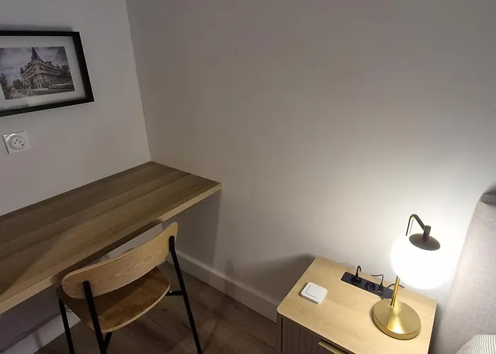 Pixel Art - Boulevard Des Pyrenees - Unique *