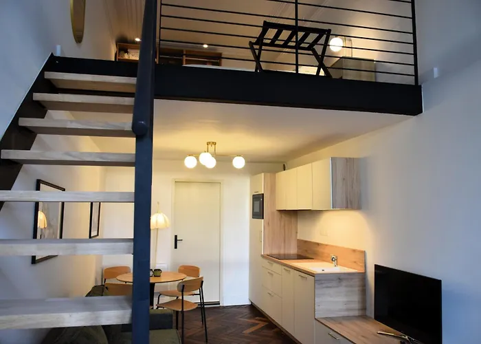 Apartman Pixel Art - Boulevard Des Pyrenees - Unique