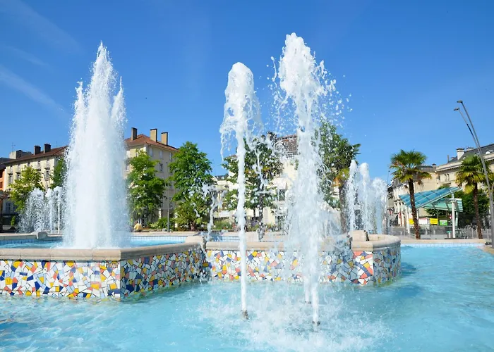 Pixel Art - Boulevard Des Pyrenees - Unique Apartman